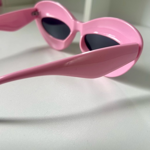 Sunglasses Inflation - Picture 7 of 8